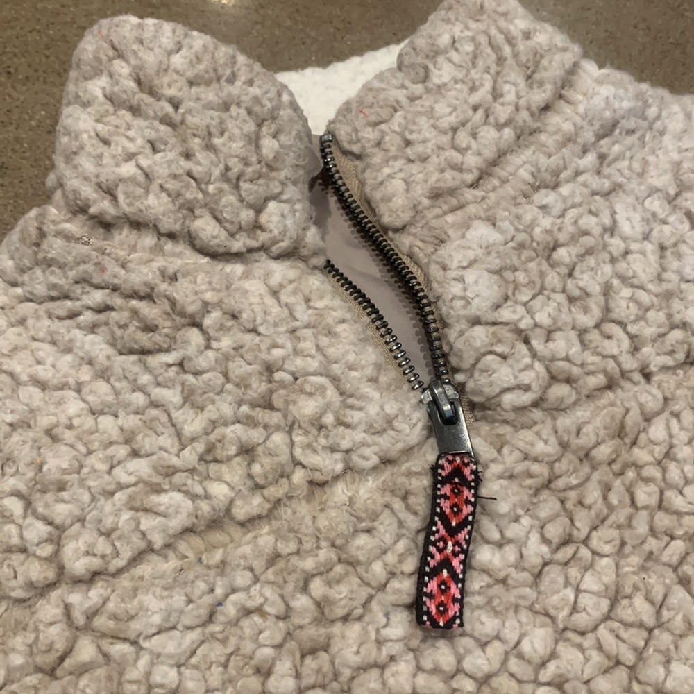Faux Fur toddler pullover - Picture 2 of 6